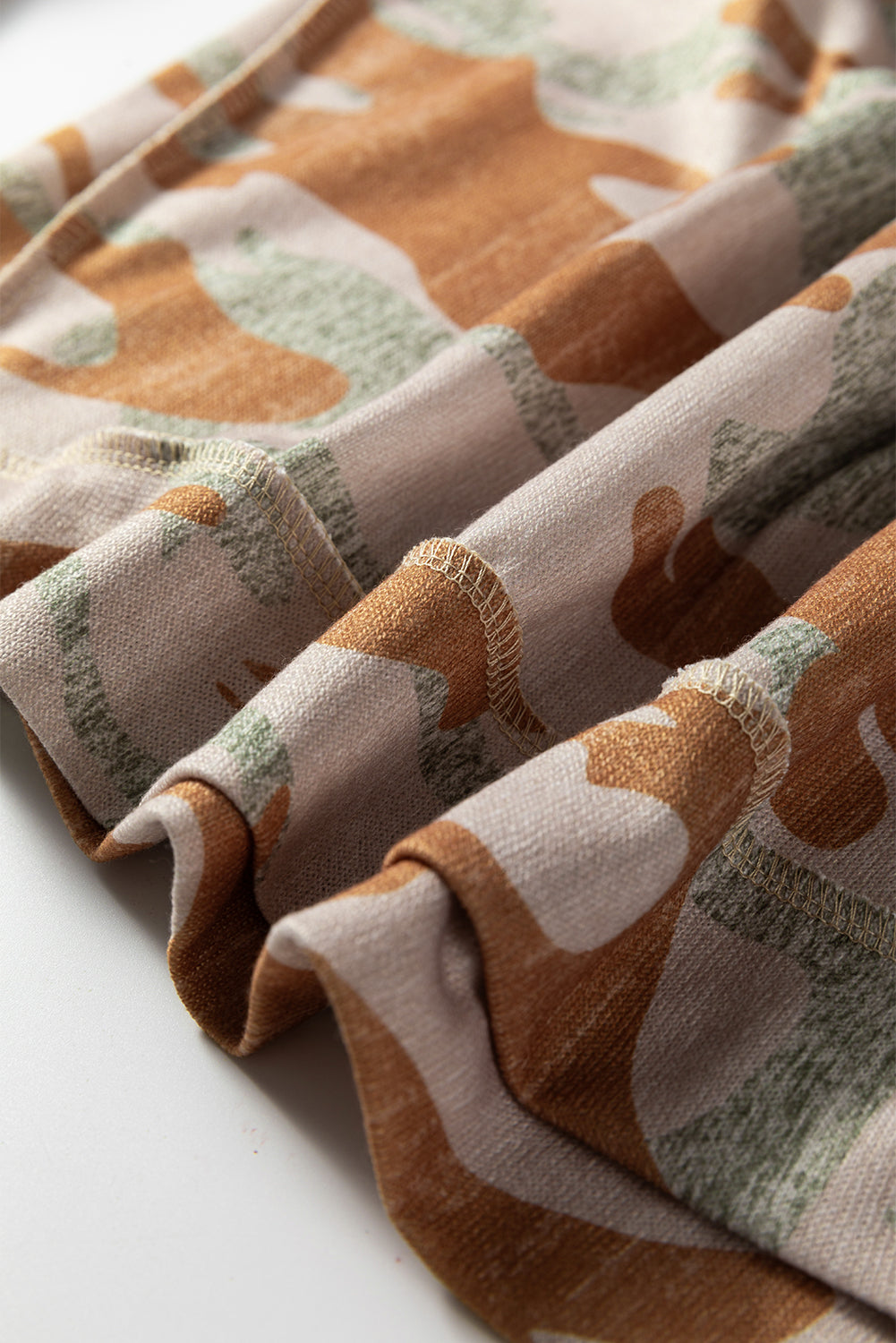 Green Retro Camouflage Print Exposed Seam Patchwork Drop Shoulder Sweatshirt