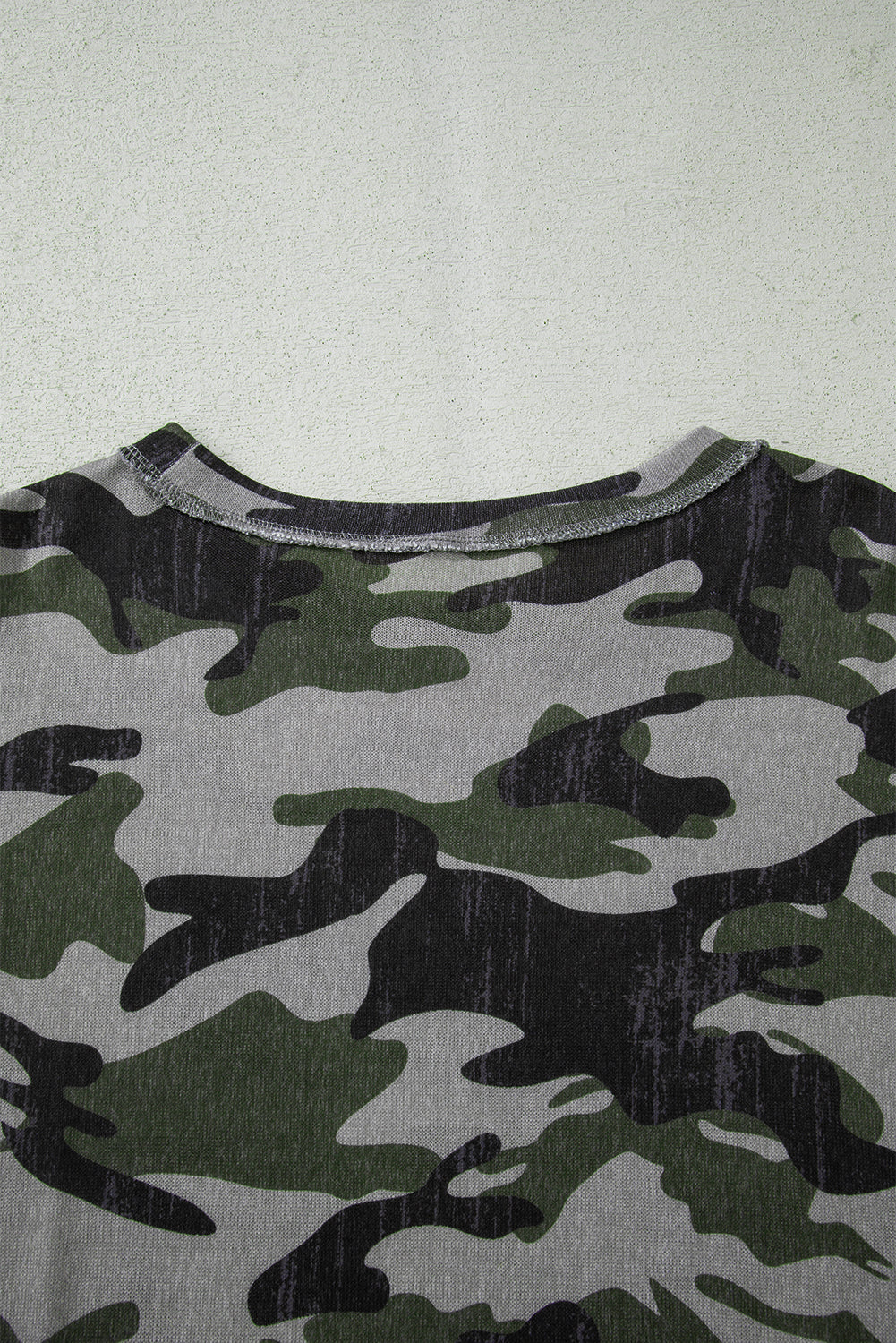 Green Retro Camouflage Print Exposed Seam Patchwork Drop Shoulder Sweatshirt