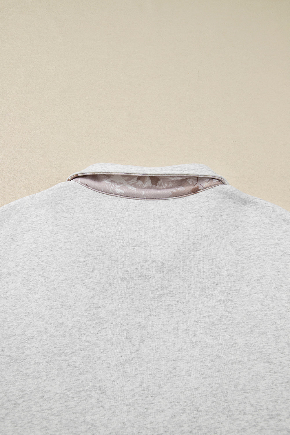 Gray Camo Leaves Patchwork Zipped Collar Pullover Plus Size Sweatshirt