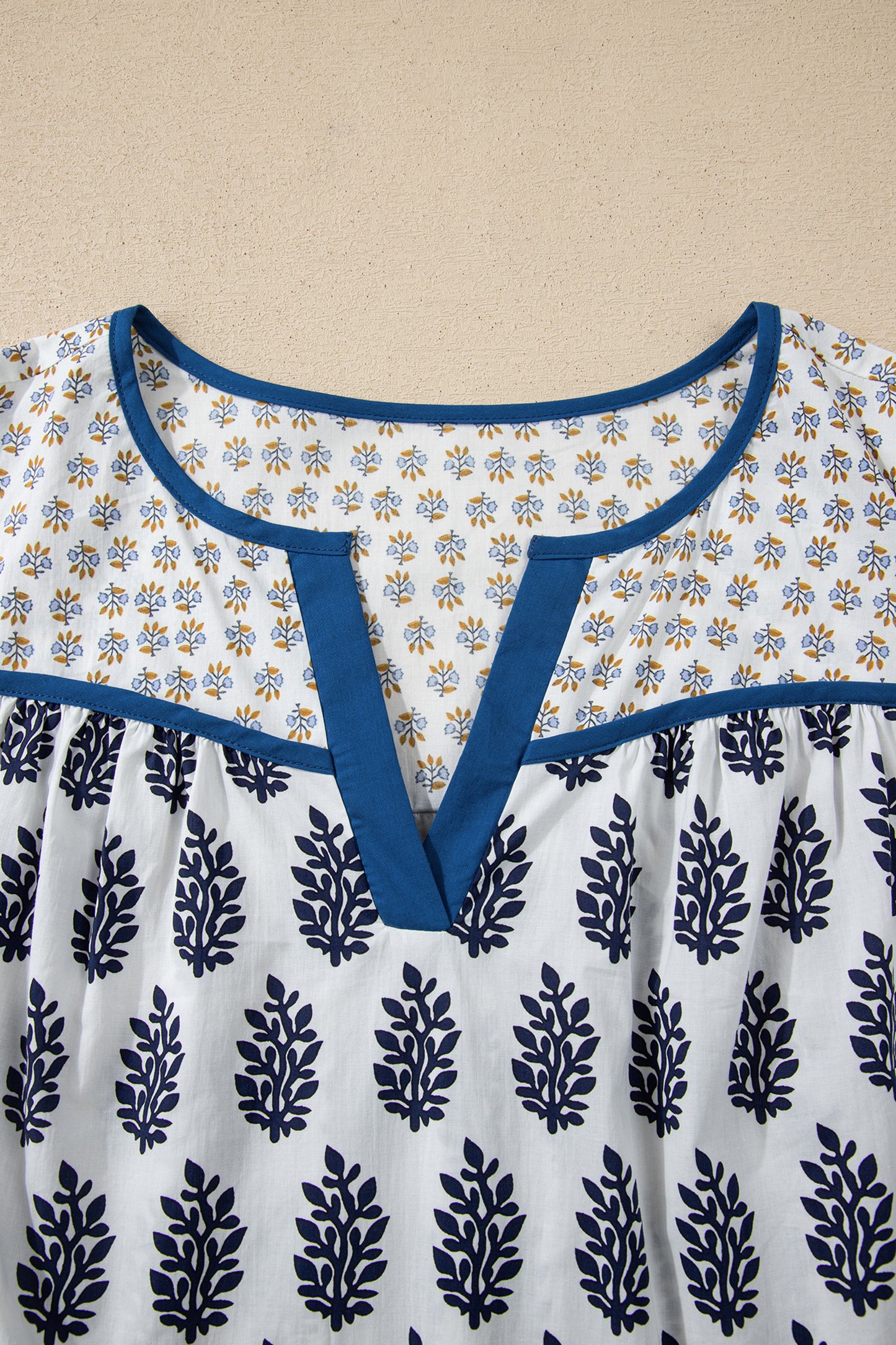 White Plus Size Boho Floral Print Contrast Trim Split Neck Puff Sleeve Patchwork Blouse